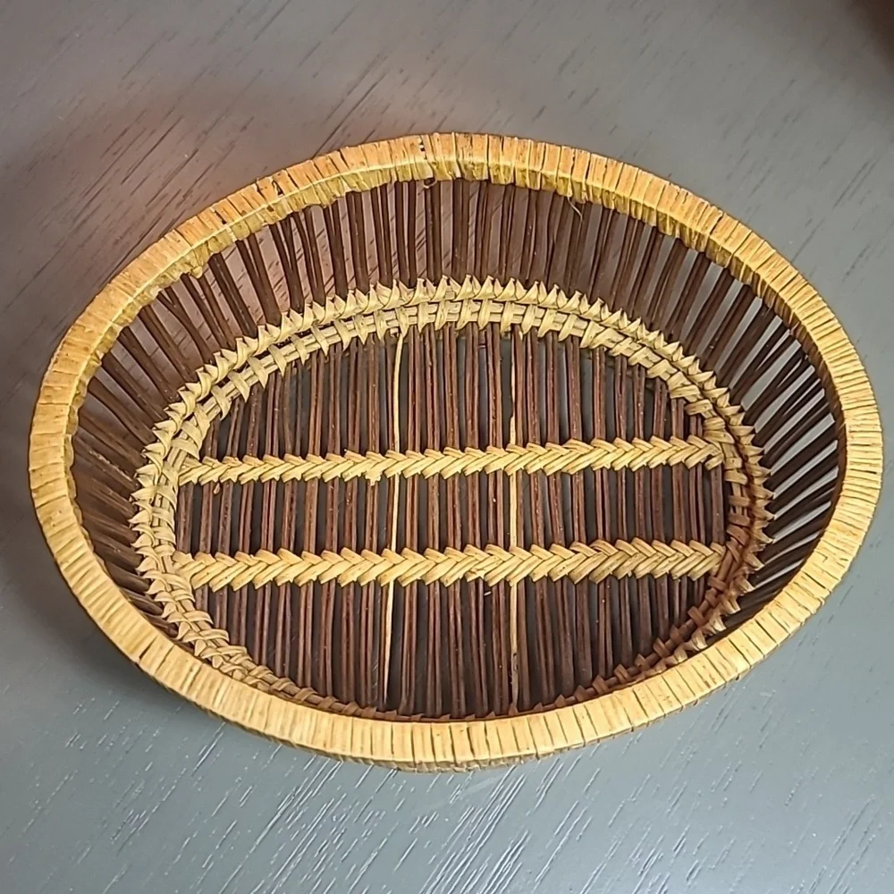Elegant Brown and Tan Woven Basket Set